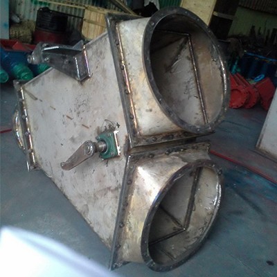 不(bu)鏽鋼闆式正三(sān)通